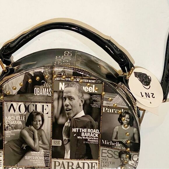 Obama Magazine Handbag Round Black/White glossy collage Purse, tote NWT - Picture 6 of 15